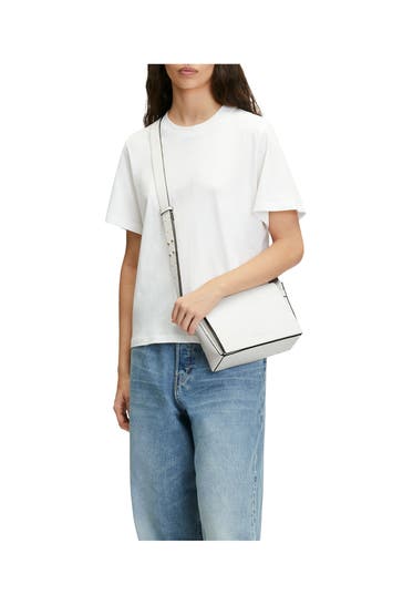 LIEBESKIND BERLIN Umhängetasche 'Hilla' ecru