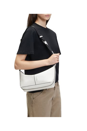 LIEBESKIND BERLIN Schultertasche 'Paris S' weiß