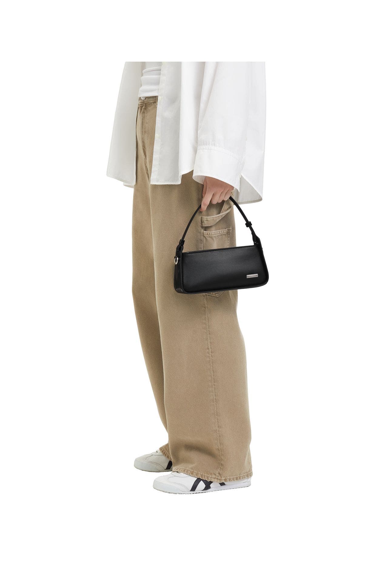 LIEBESKIND BERLIN Schultertasche 'Franzis XS' schwarz, Bild 1