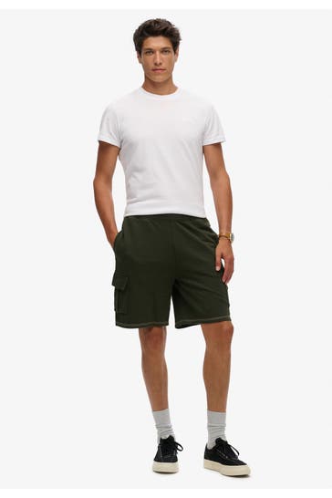 SUPERDRY Sweat-Shorts tannengrün
