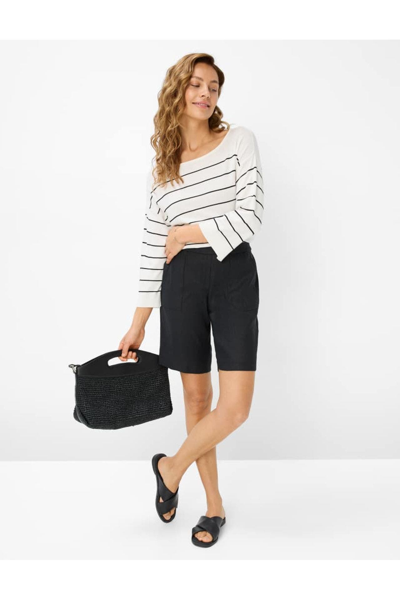 BRAX Shorts schwarz, Bild 1