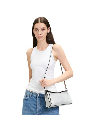 LIEBESKIND BERLIN Umhängetasche 'Lora S' weiß
