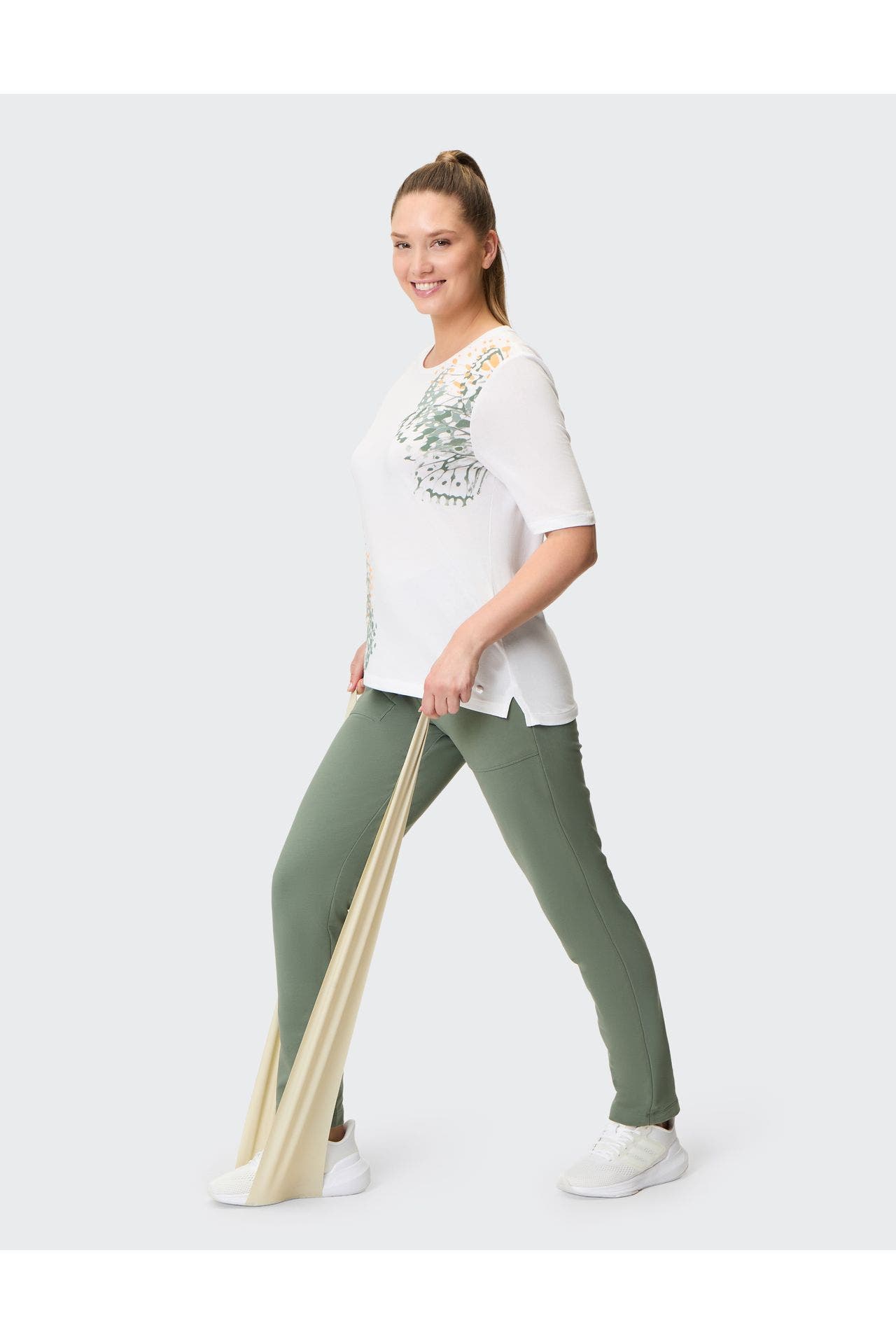 JOY SPORTSWEAR Jogpants 'Thekla' oliv, Bild 1