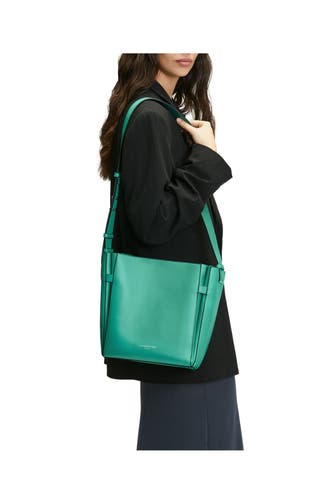 LIEBESKIND BERLIN Schultertasche 'Hilla M' smaragdgrün