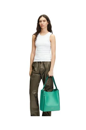 LIEBESKIND BERLIN Schultertasche 'Hilla L' smaragdgrün