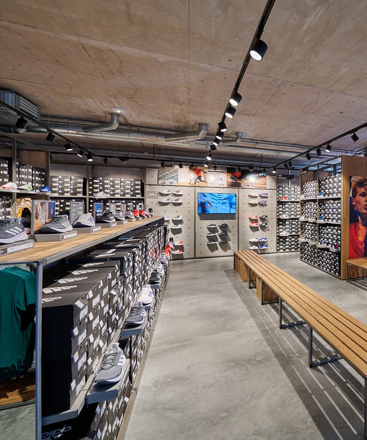Adidas Outlet Store 1