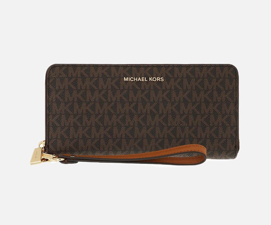 Additional offers from the brand Michael Kors 230331-michael-kors-angebote-900x750px-01.jpg