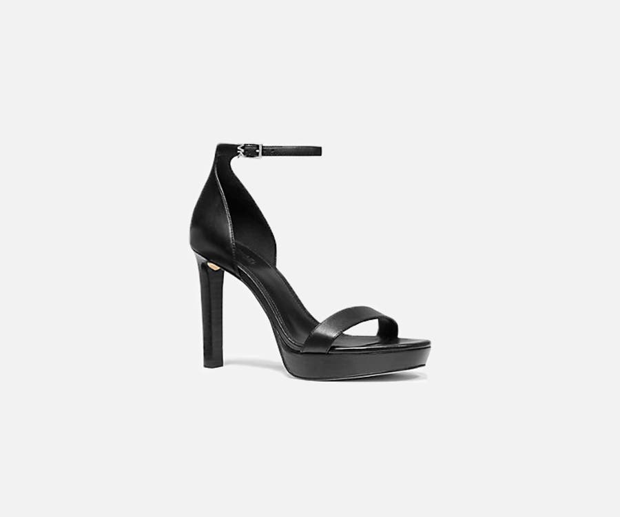 Additional offers from the brand Michael Kors 230331-michael-kors-angebote-900x750px-07.jpg