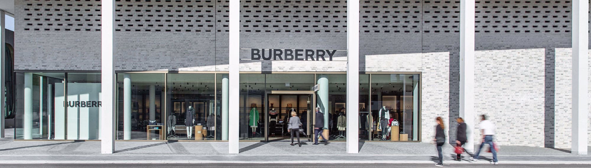 Burberry OUTLET in Germany • 30-70%* off in Sale | Outletcity Metzingen