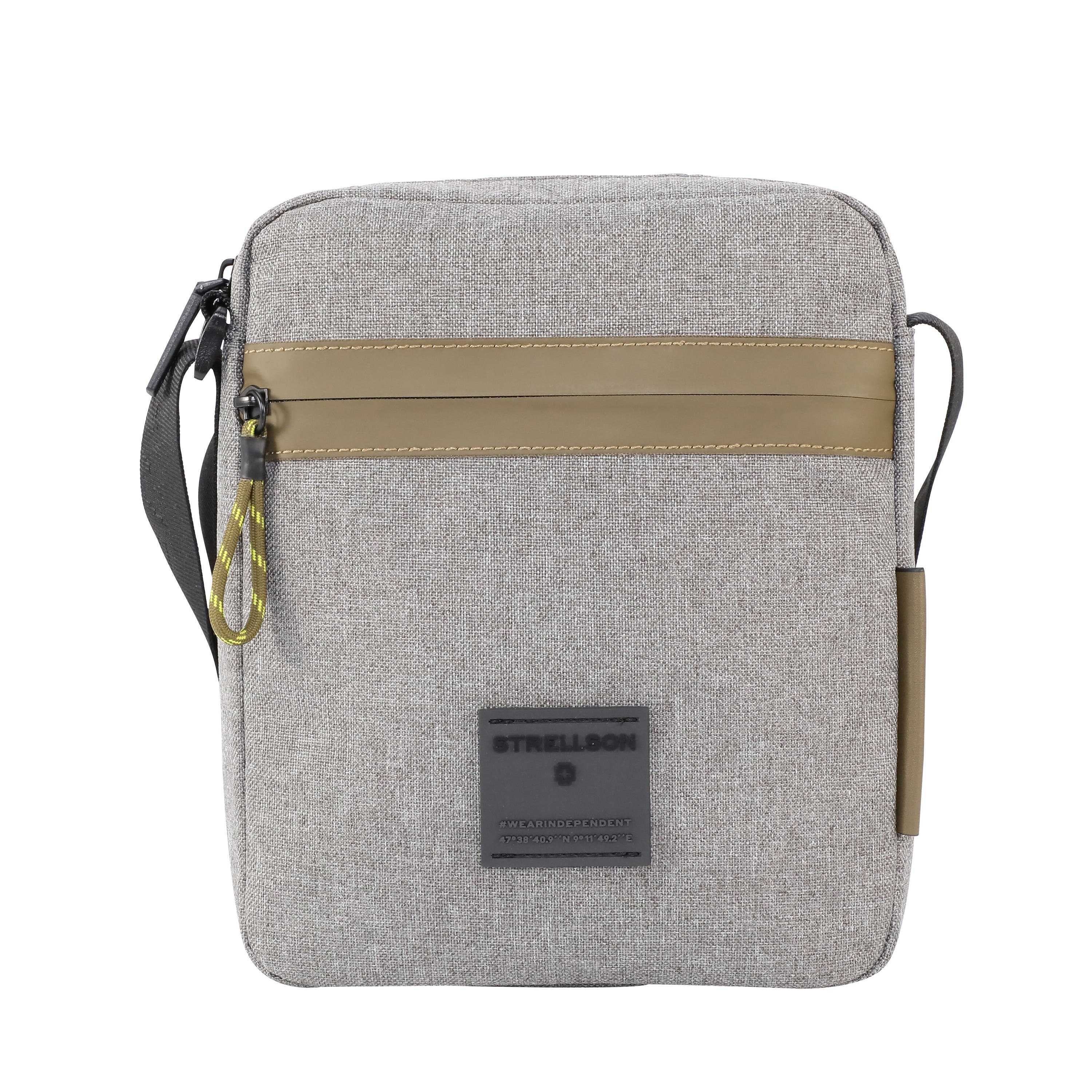 Hoxton Brian Shoulder Bag in Black - in the Online-Shop