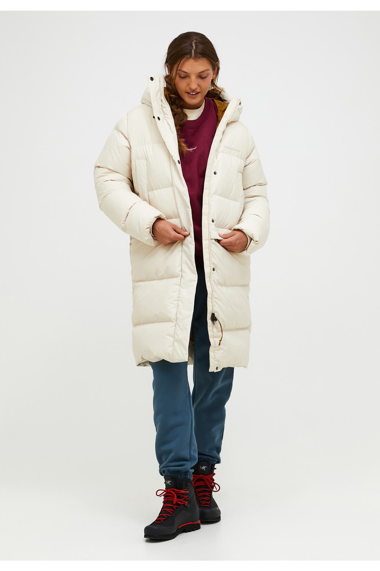 PEAK PERFORMANCE Mantel W Quiver Down Parka BEIGE, Bild 1