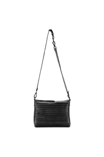 FREDSBRUDER Umhängetasche black 1