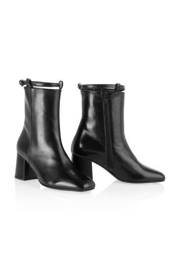 MARC CAIN Stiefeletten black