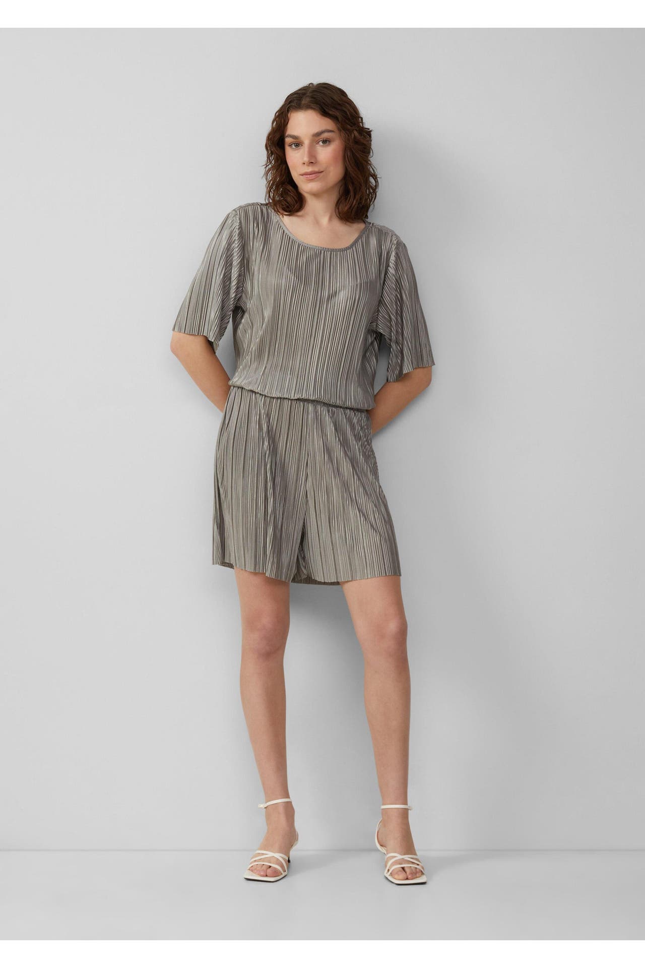 QS BY S.OLIVER Short 9117_taubengrau Tapered, Bild 1