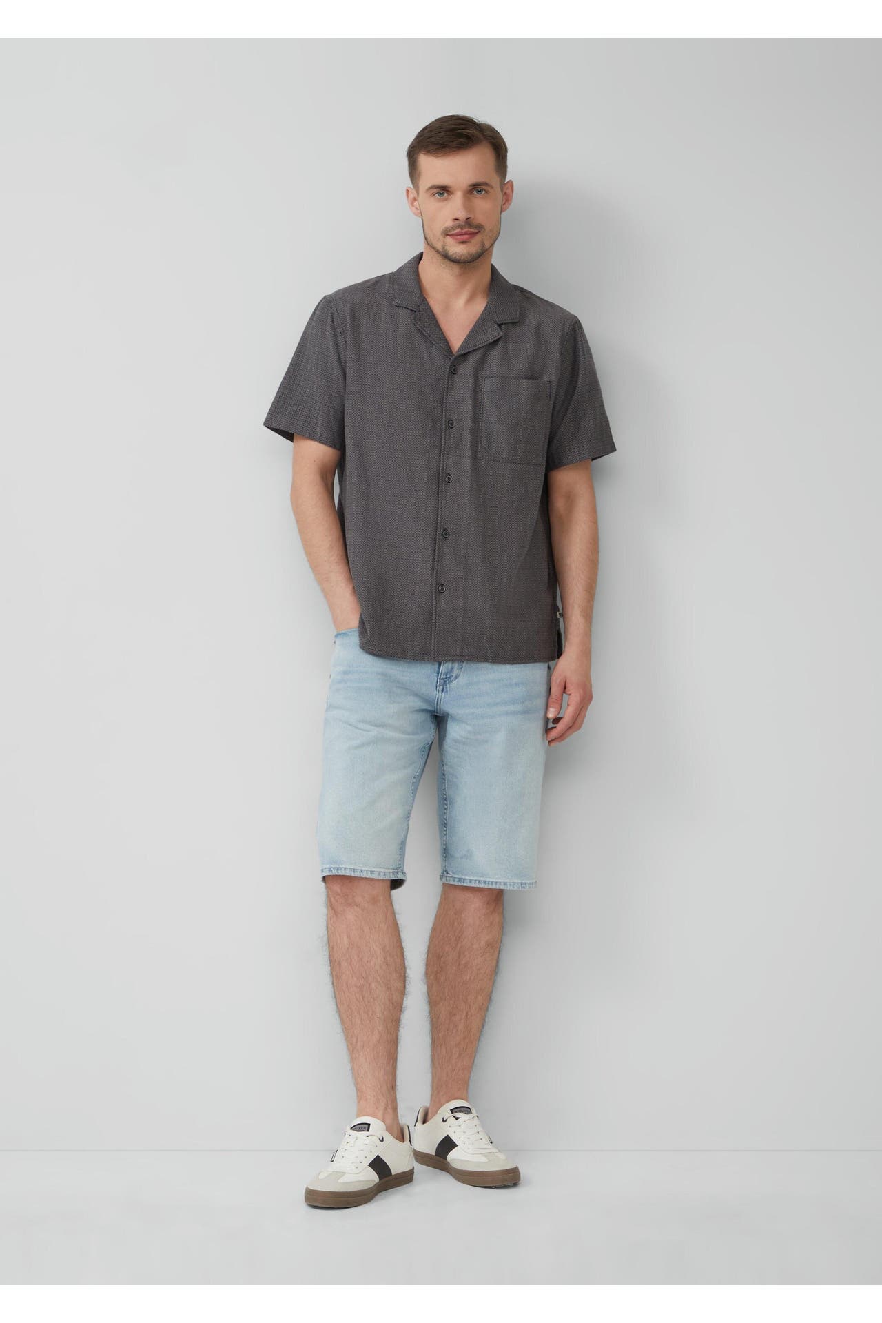 S.OLIVER Kurzarmhemd 99M1_schwarz Loose Fit, Bild 1
