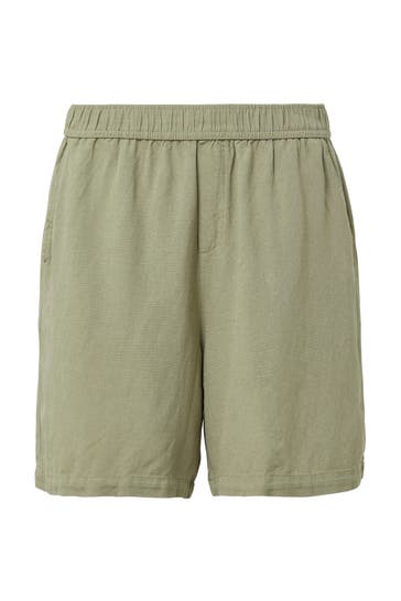 QS BY S.OLIVER Short 7297_helles olivgrün Tapered