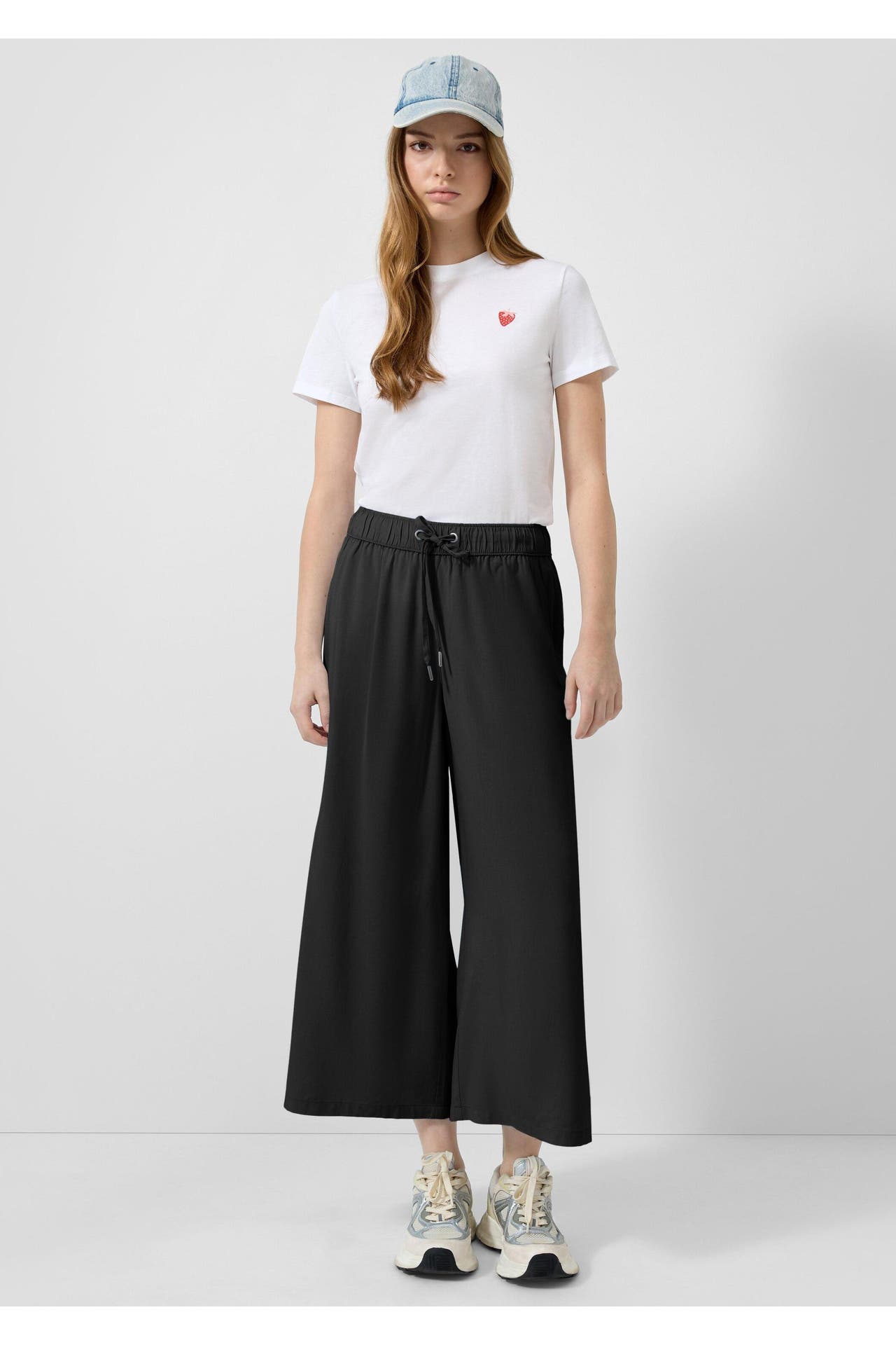 QS BY S.OLIVER Stoffhose 9999_schwarz Tapered, Bild 1