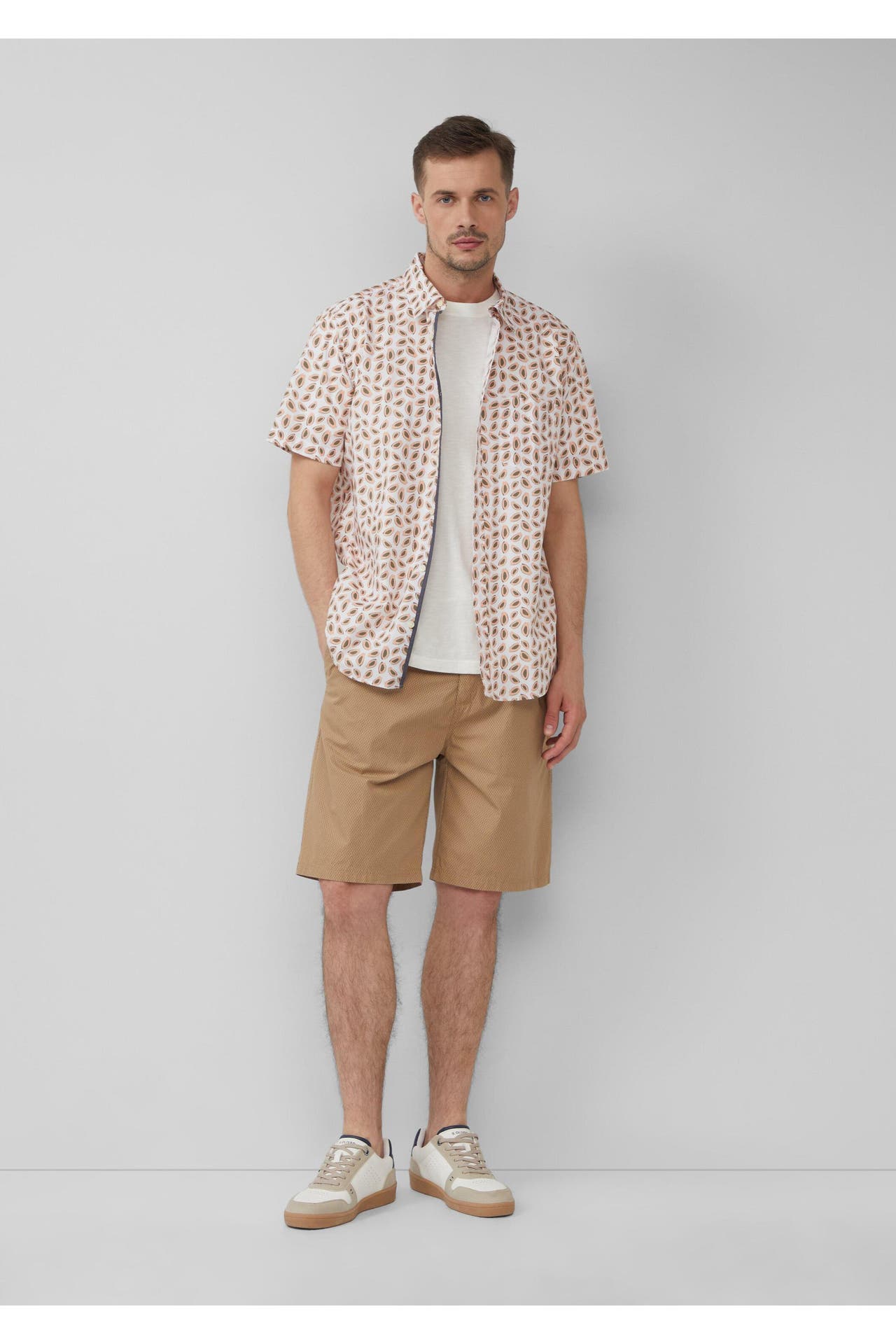 S.OLIVER Short DETROIT 84A9_sandstein Tapered, Bild 1