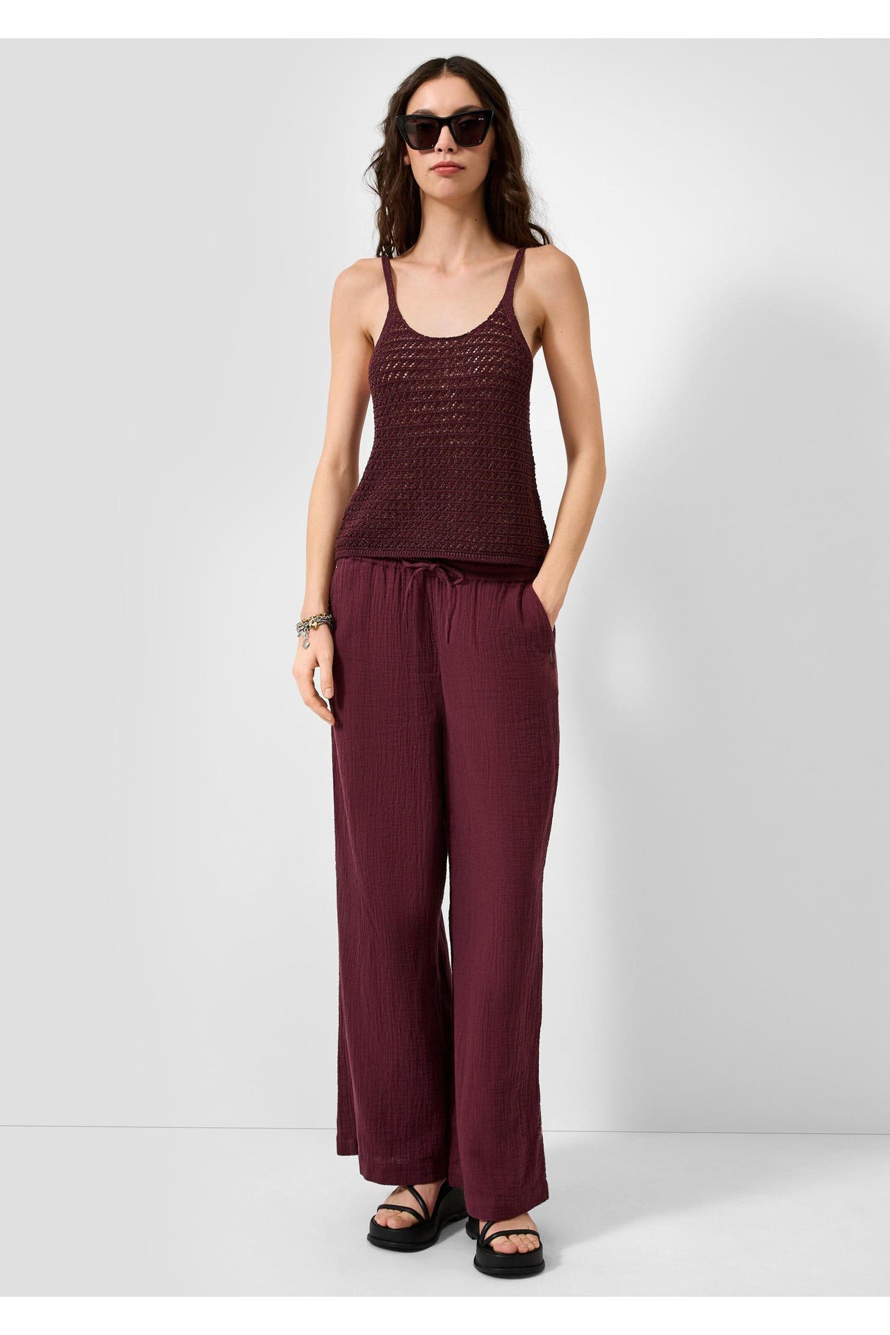 QS BY S.OLIVER Stoffhose 4923_bordeaux Tapered, Bild 1