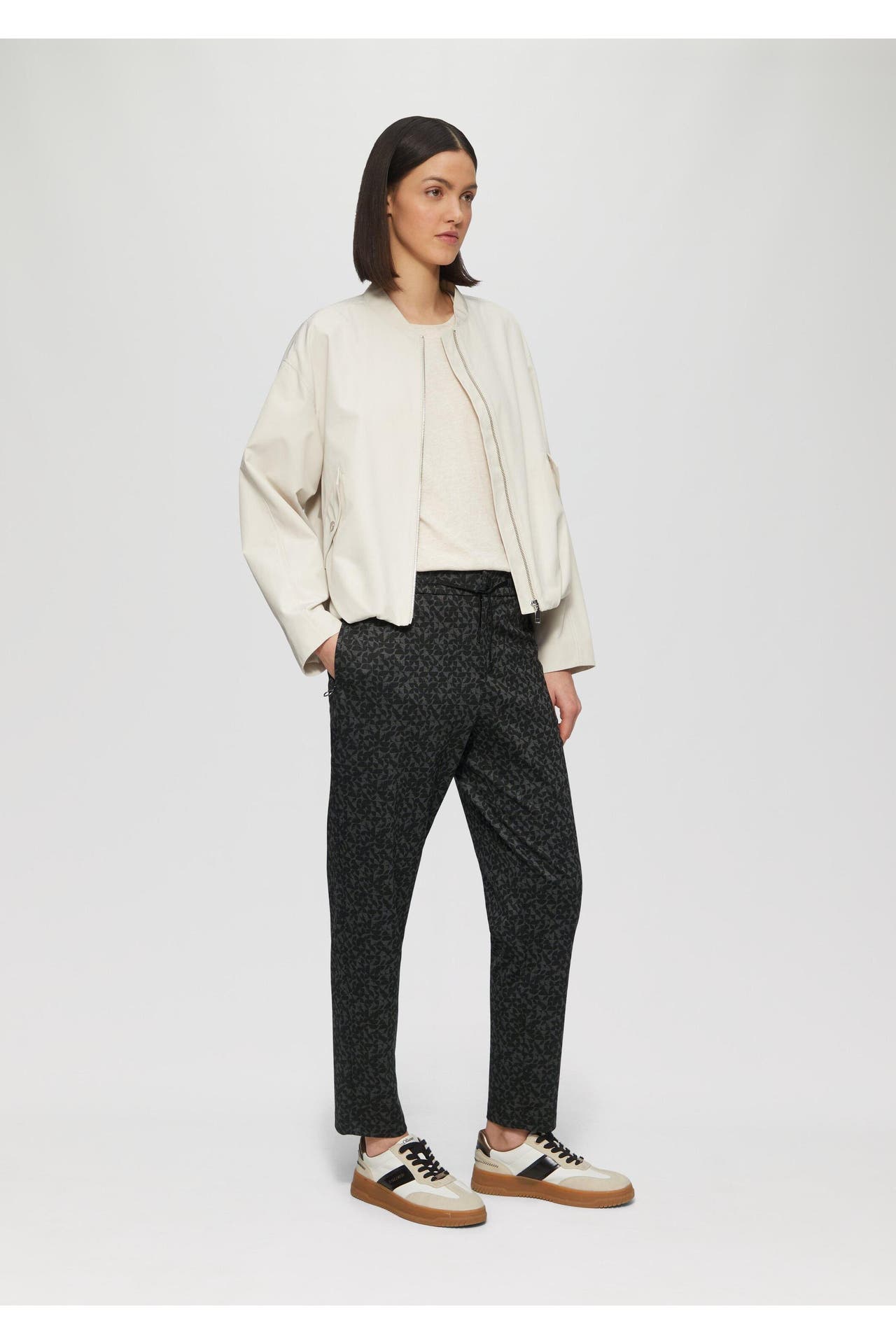 S.OLIVER Stoffhose 99A2_schwarz Tapered, Bild 1