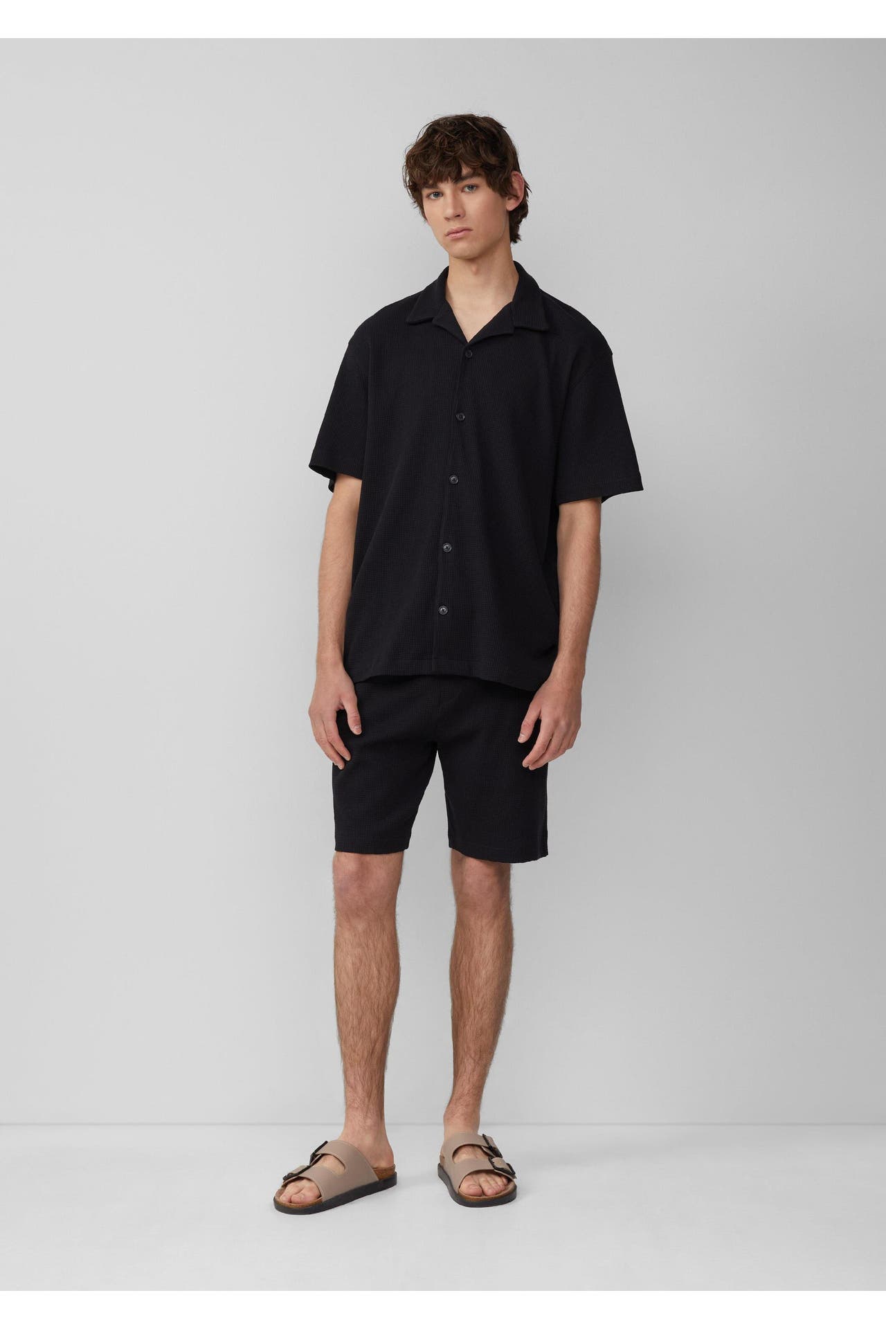 QS BY S.OLIVER Short 9999_schwarz Tapered, Bild 1