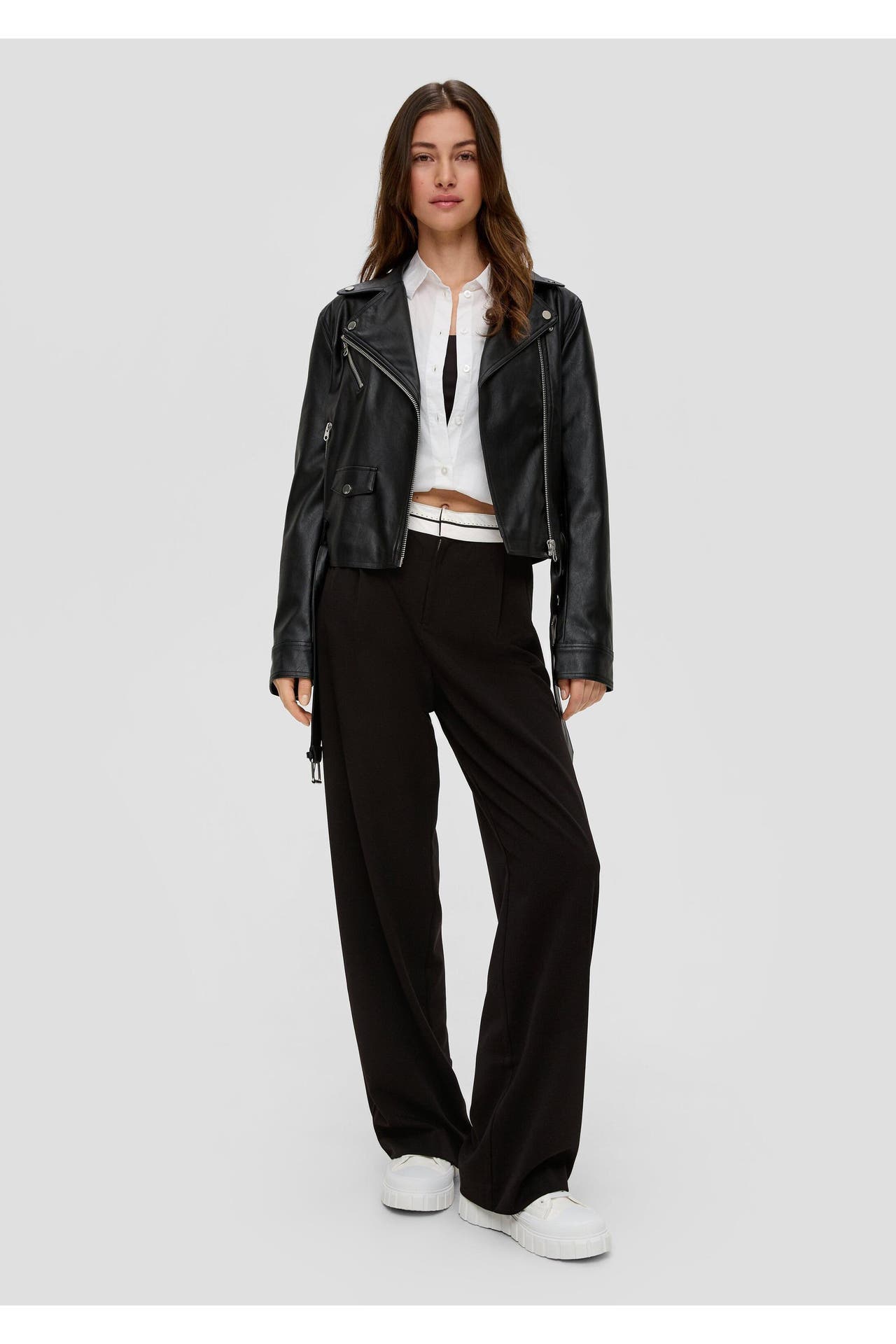 QS BY S.OLIVER Stoffhose 9999_schwarz Tapered, Bild 1