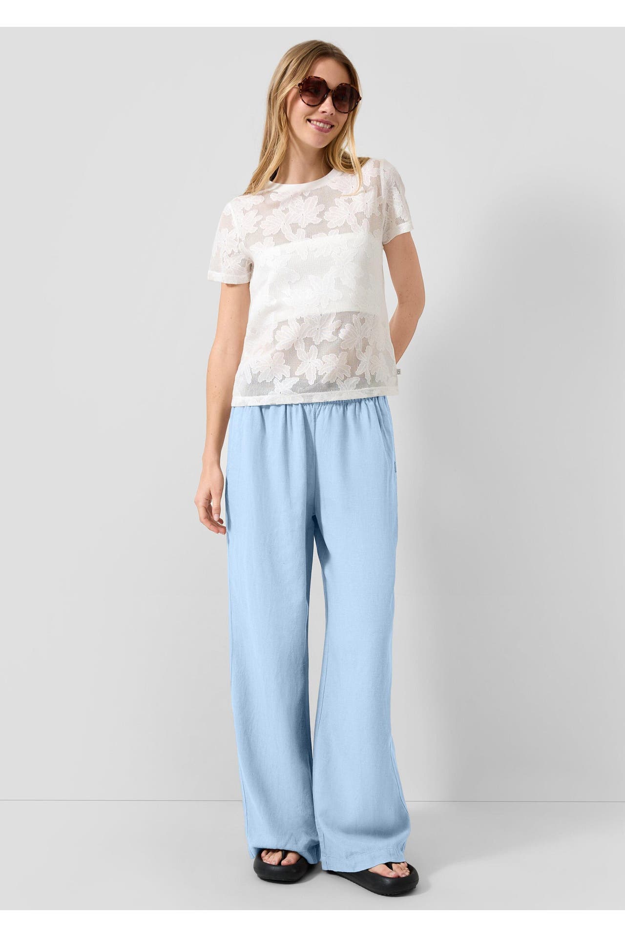 QS BY S.OLIVER Stoffhose 5104_hellblau Tapered, Bild 1