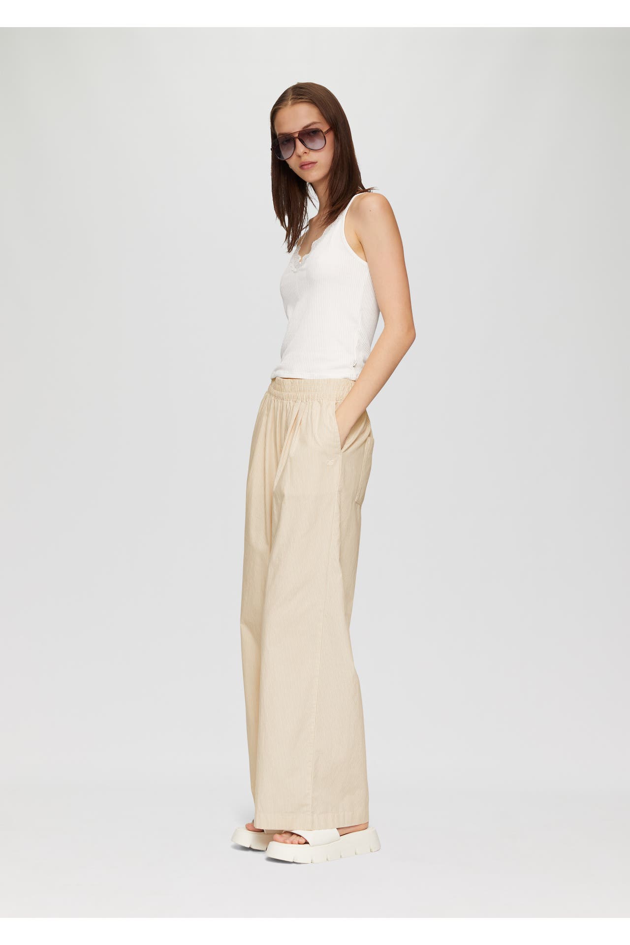 QS BY S.OLIVER Stoffhose 04G0_creme Tapered, Bild 1