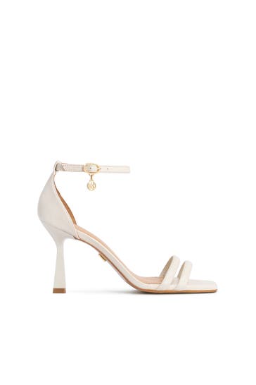 KAZAR Sandaletten Off-white