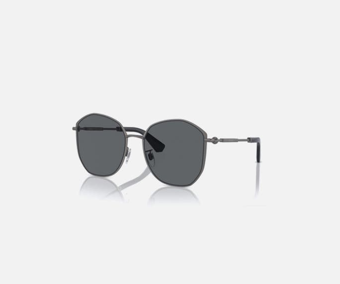 Sunglass Hut