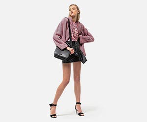 브랜드의 추가 제공 사항 Armani 210928-armani-angebote-300x250px-1.jpg