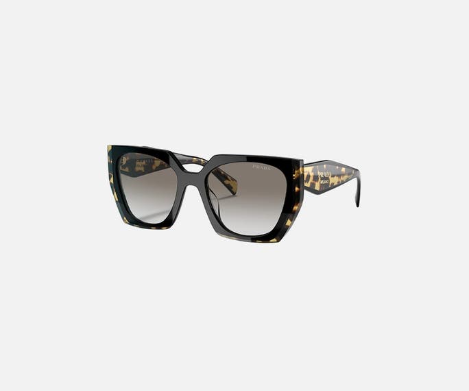 Sunglass Hut
