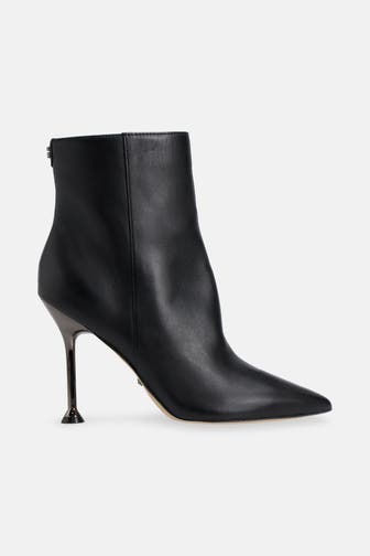 GUESS Stiefeletten 'Travis' schwarz