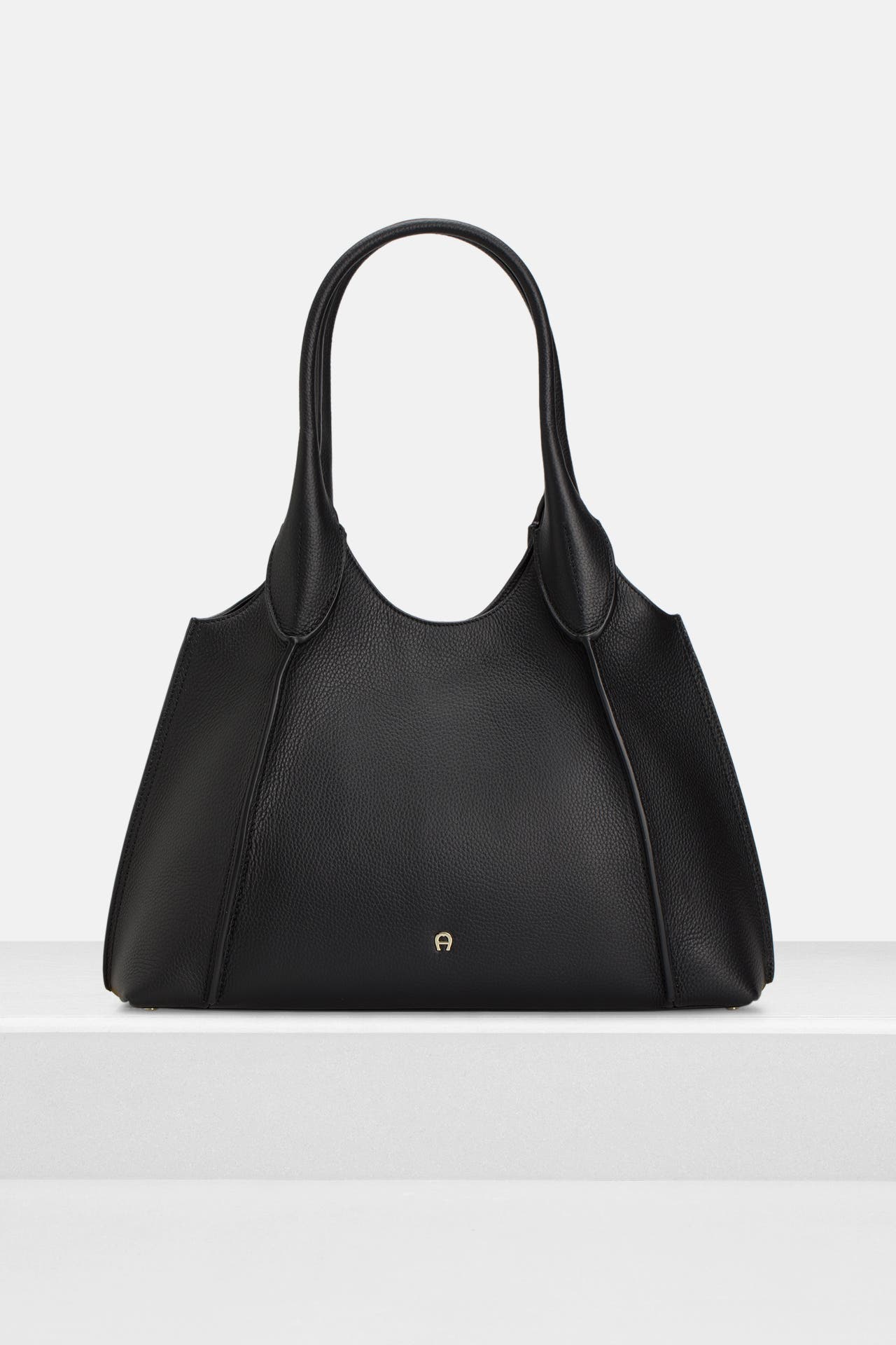 AIGNER Schultertasche 'Kayla' schwarz, Bild 1