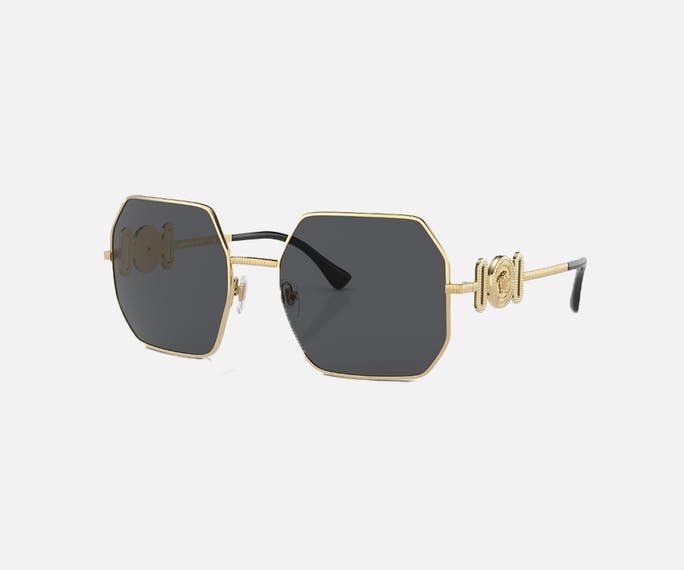 Sunglass Hut