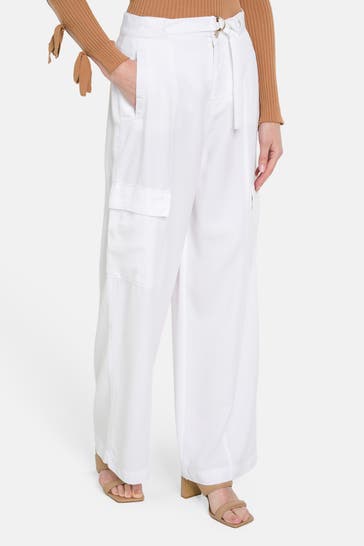 GUESS Stoffhose weiß