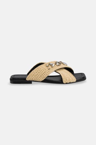 INUIKII Slides sand