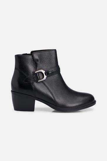 CLARKS Stiefeletten 'Neva Buckle' schwarz