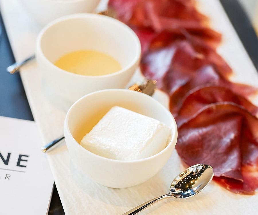 品牌其他优惠 Bollicine Champagne Bar 221108-bollicine-angebote-900x750px.jpg