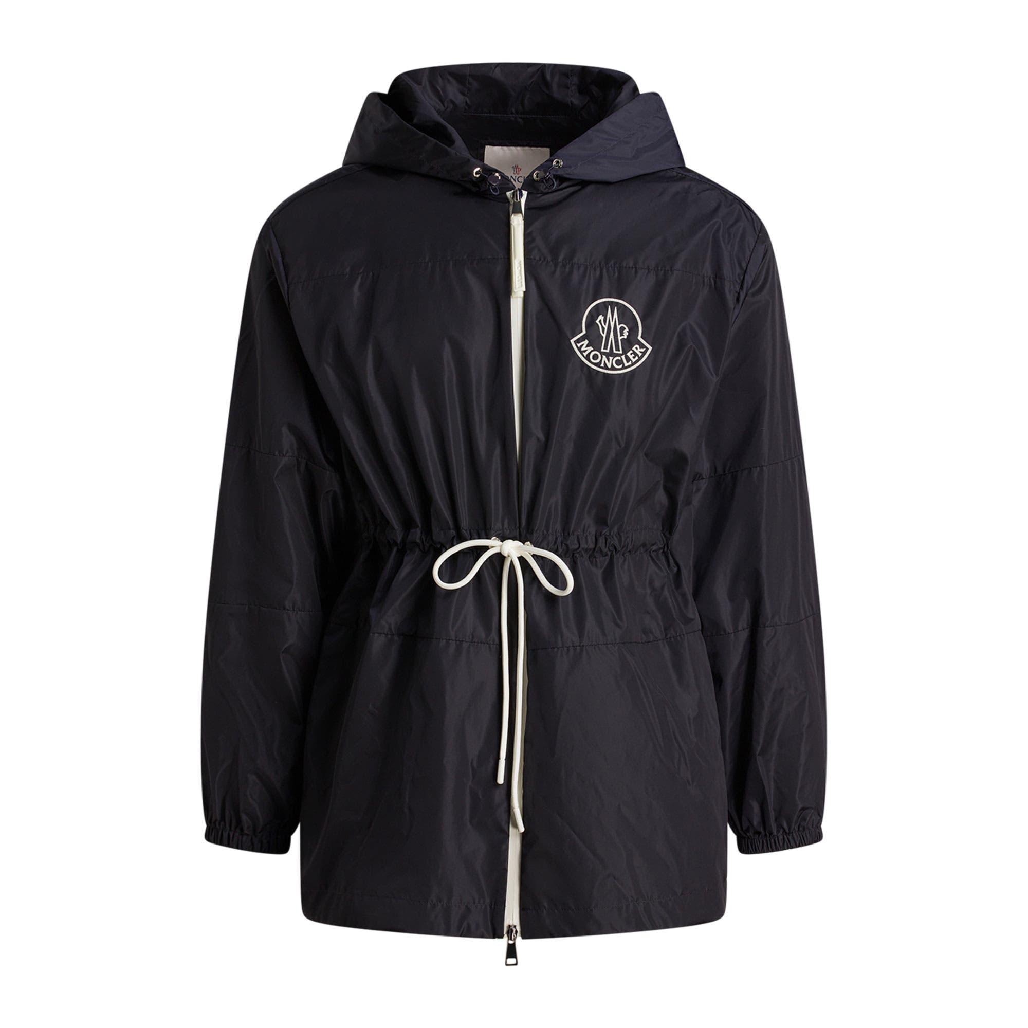 Moncler OUTLET • Sale bis 70%* | Outletcity Metzingen