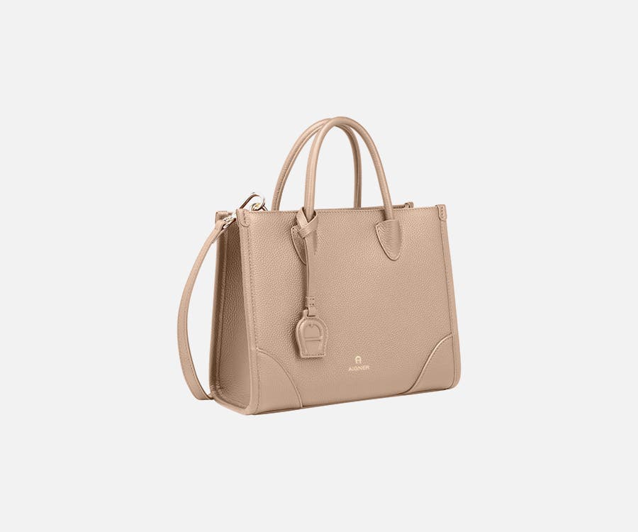 Handbags OUTLET in Germany Sale up to 70 off OUTLETCITY METZINGEN