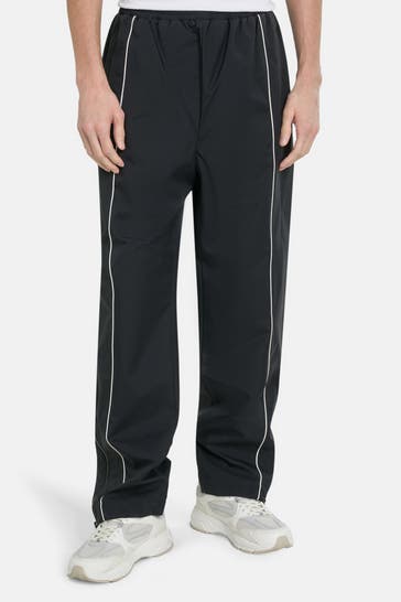 LACOSTE Sporthose schwarz