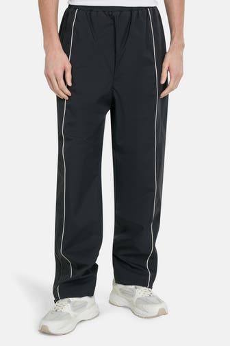 LACOSTE Sporthose schwarz