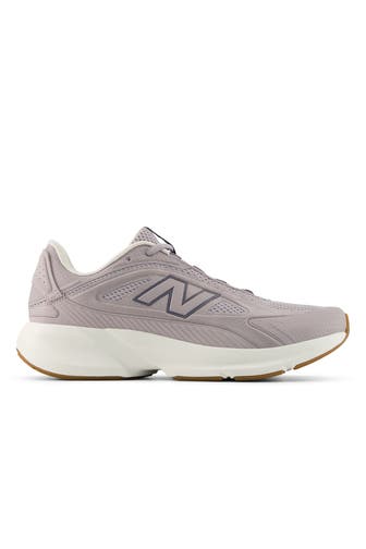 NEW BALANCE Trainingsschuhe 'Catalyst' slim fit