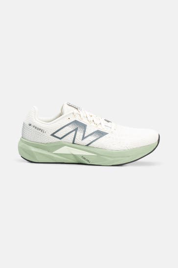 NEW BALANCE Laufschuhe 'FuelCell Propel' weiß