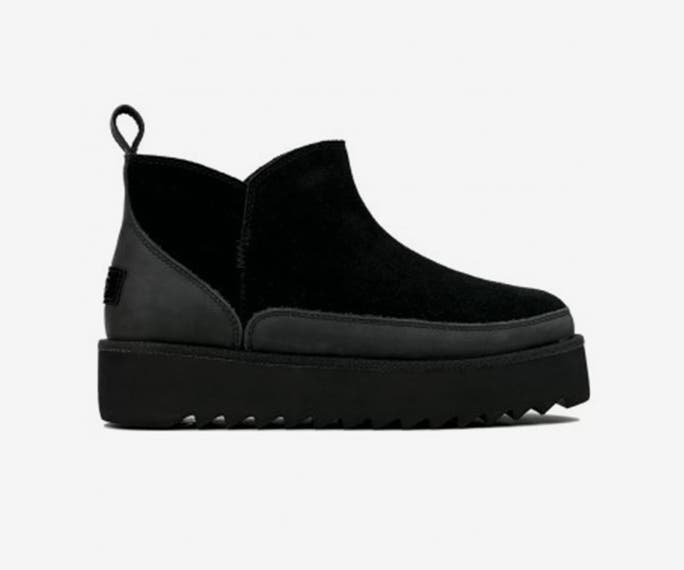 UGG