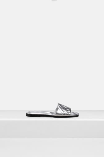 ALEXANDER MCQUEEN Leder-Slides silber