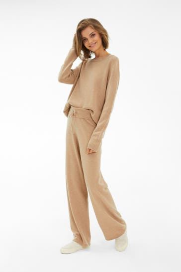 JUVIA Light brown knitted trousers