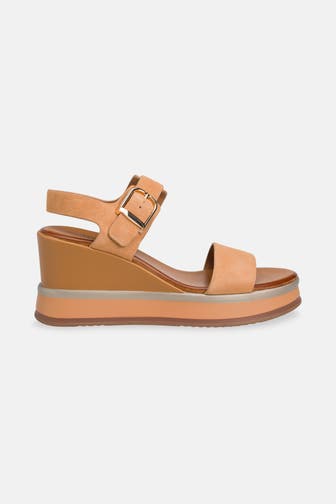 INUOVO Wedges camel