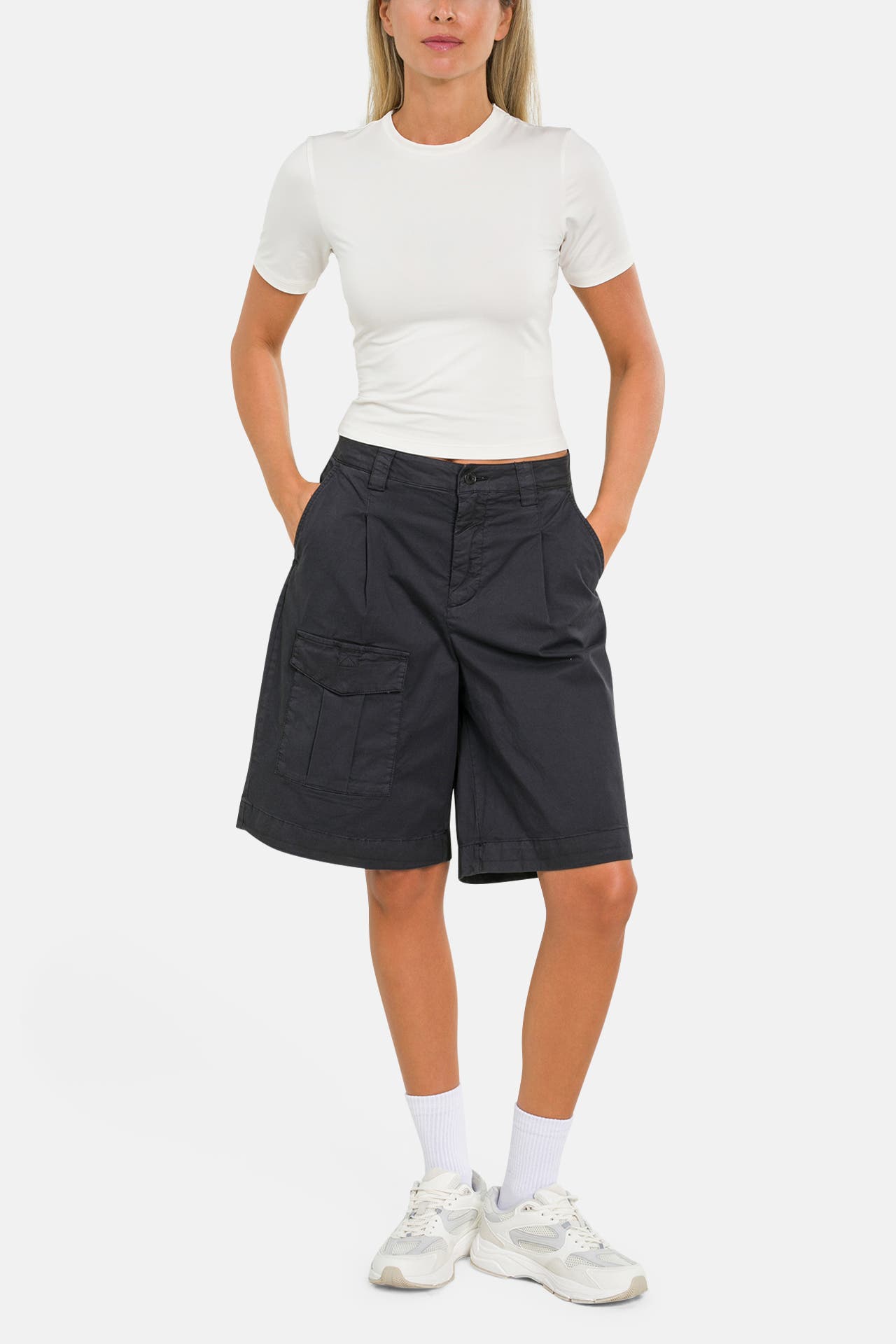 REPLAY Cargo-Shorts schwarz, Bild 1